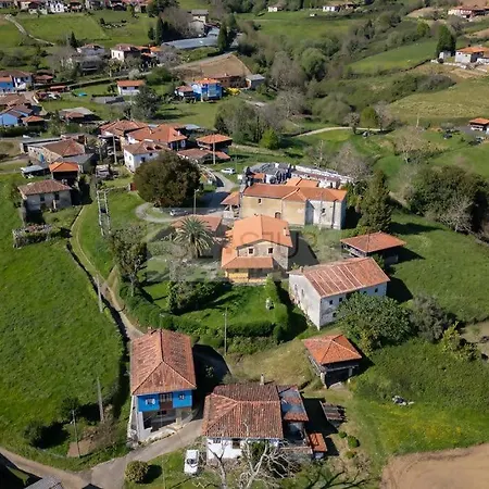 La Casona Del Cura Iii *
