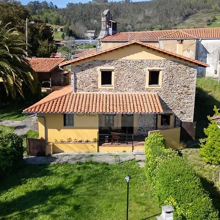 Holiday home La Casona Del Cura Iii Pravia